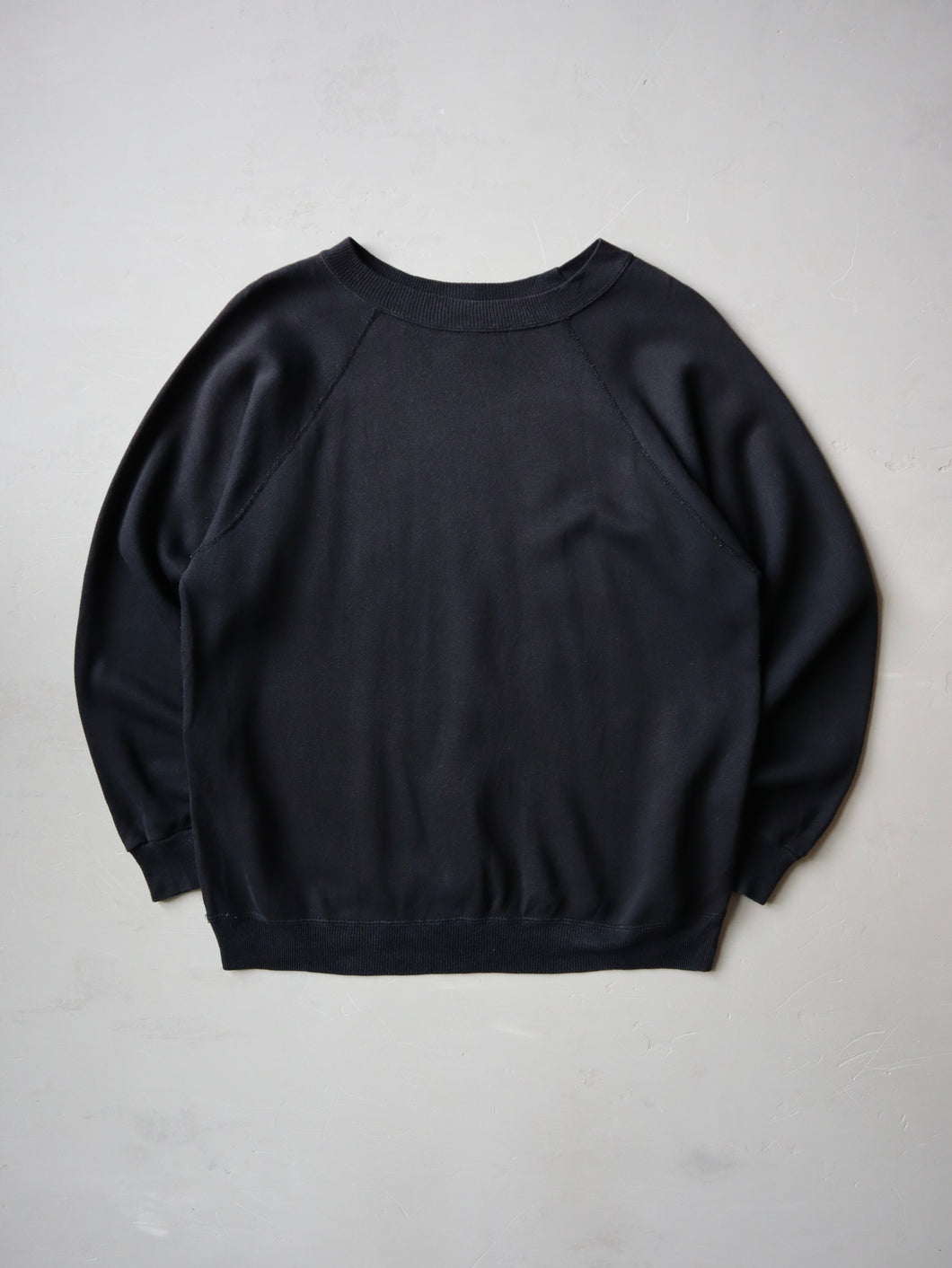 1980's Faded Black Raglan Sweatshirt - M