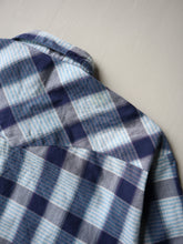 Load image into Gallery viewer, 1990s Wrangler Plaid Pearl Snap Western Shirt - S
