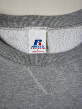 Load image into Gallery viewer, 1990s Russell Athletic Sweatshirt - L
