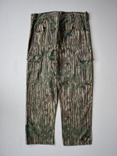 Load image into Gallery viewer, 1970s Realtree Ripstop Cargo Pants - 34&quot;
