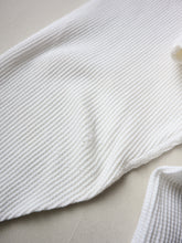 Load image into Gallery viewer, 1970s Waffle Thermal Long Sleeve - M/L
