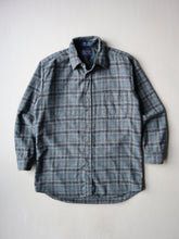 Load image into Gallery viewer, 1990s Pendleton Plaid Wool Shirt - M
