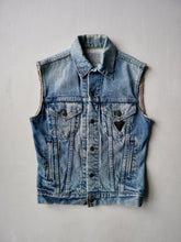 Load image into Gallery viewer, 1990s Levi's Biker Vest with Triumph Pin - XS
