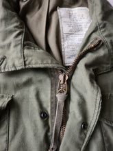 Load image into Gallery viewer, 1970s Alpha Industries M-65 Field Jacket - L
