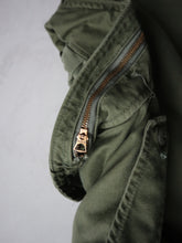 Load image into Gallery viewer, 1970/80s U.S Army M-65 Field Jacket - L
