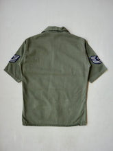 Load image into Gallery viewer, 1960s U.S Army OG-107 Short Sleeve Fatigue Shirt - XS

