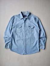 Load image into Gallery viewer, 1990s Distressed Wrangler Chambray Shirt - M
