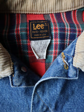 Load image into Gallery viewer, 1990s Lee Plaid Lined Denim Jacket - M
