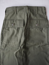 Load image into Gallery viewer, 1970&#39;s U.S Army OG-107 Fatigue Pants - 25&quot;
