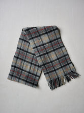Load image into Gallery viewer, Barbour Plaid Lambswool Scarf
