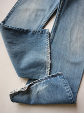 Load image into Gallery viewer, 1970s Levi's 646 Orange Tab Flares - 34"
