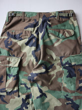 Load image into Gallery viewer, 1980s U.S Army M-65 Camo Cargo Pants - 32"
