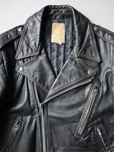 Load image into Gallery viewer, 1970s Made in Canada Leather Biker Jacket - M
