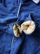 Load image into Gallery viewer, 1970&#39;s Wrangler Wrange Denim Jacket - L
