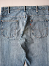 Load image into Gallery viewer, 1970s Levi's 646 Orange Tab Flares - 34"
