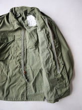 Load image into Gallery viewer, 1970/80s U.S Army M-65 Field Jacket - L
