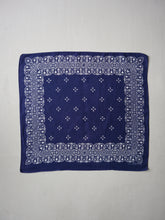 Load image into Gallery viewer, 1960s Washfast Colors Bandana
