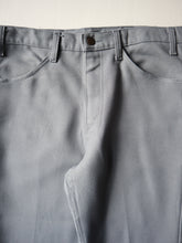 Load image into Gallery viewer, 1970s Levi's 517 Bootcut Pants - 33"
