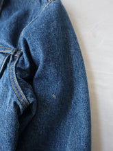 Load image into Gallery viewer, 1970/80s Made in USA Levi&#39;s Blanket Lined Denim Jacket - M

