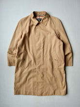 Load image into Gallery viewer, 1980s Made in England Burberrys' Trench Coat - M
