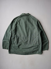 Load image into Gallery viewer, 1960s FRANCO-BELGE French Hunting Jacket - L
