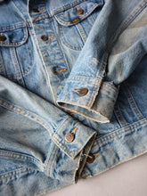 Load image into Gallery viewer, 1980s Distressed Lee 101-J Style Denim Jacket - S
