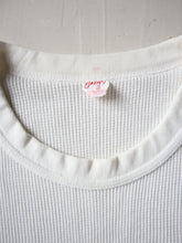 Load image into Gallery viewer, 1970s Waffle Thermal Long Sleeve - M/L
