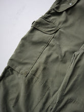 Load image into Gallery viewer, 1970s Canadian Army Lightweight Combat Pants - 32"
