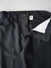 Load image into Gallery viewer, Levi&#39;s 517 Bootcut Pants - 33&quot;
