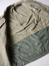 Load image into Gallery viewer, 1960s French Hunting Jacket with Suede Shoulder Patches - L
