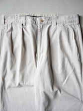 Load image into Gallery viewer, 1990s Polo Ralph Lauren Pleated Chino Pants - 32&quot;
