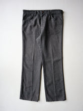 Load image into Gallery viewer, Wrangler Wrancher Bootcut Pants - 34"
