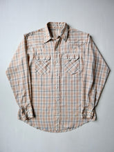 Load image into Gallery viewer, 1970s Distressed Western Sawtooth Shirt - M
