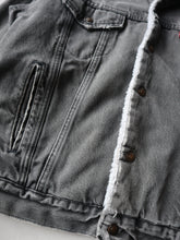 Load image into Gallery viewer, 1980&#39;s Distressed Levi&#39;s Sherpa Lined Denim Jacket - S/M
