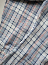 Load image into Gallery viewer, 1970&#39;s Levi&#39;s Pearl Snap Western Shirt - M
