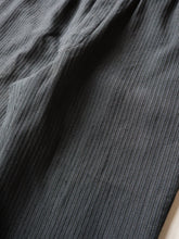 Load image into Gallery viewer, 1940s Euro Wool Buckleback Work Pants - 30"
