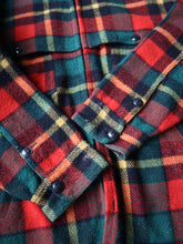 Load image into Gallery viewer, 1950s Johnson Woolen Mills Wool Plaid Cruiser Jacket - L
