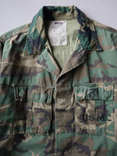 Load image into Gallery viewer, 1970&#39;s USMC Stencilled Camo Ripstop Field Shirt - S
