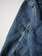 Load image into Gallery viewer, 1990s Levi's Blanket Lined Denim Jacket - M/L

