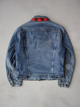 Load image into Gallery viewer, 1980s Made in USA Levi&#39;s Flannel Lined Denim Jacket - S
