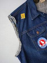Load image into Gallery viewer, 1970&#39;s Wrangler Farm Aid Cut-Off Vest - M
