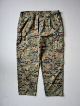 Load image into Gallery viewer, Rothco USMC Digi Camo Cargo Pants - 40"
