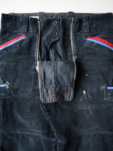 Load image into Gallery viewer, 1980s German Corduroy Workwear Pants - 34"
