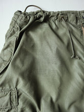 Load image into Gallery viewer, 1950s U.S Army M-51 Shell Field Trousers - 32"-42"
