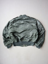 Load image into Gallery viewer, 1970s U.S Army Alpha Industries L-2B Flight Jacket - M
