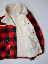 Load image into Gallery viewer, 1960s Deluxe Quality Sherpa Lined Ranch Coat - M
