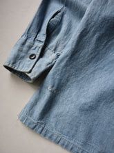 Load image into Gallery viewer, 1970s Chambray Pullover Work Shirt - L
