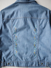 Load image into Gallery viewer, 1970s Levi's Women's Lightweight Denim Jacket - S
