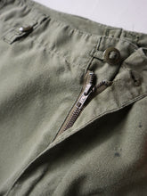 Load image into Gallery viewer, 1990s Canadian Army Combat Pants - 34"
