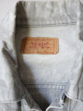 Load image into Gallery viewer, 1980s Levi's Grey Acid Wash Denim Jacket - L

